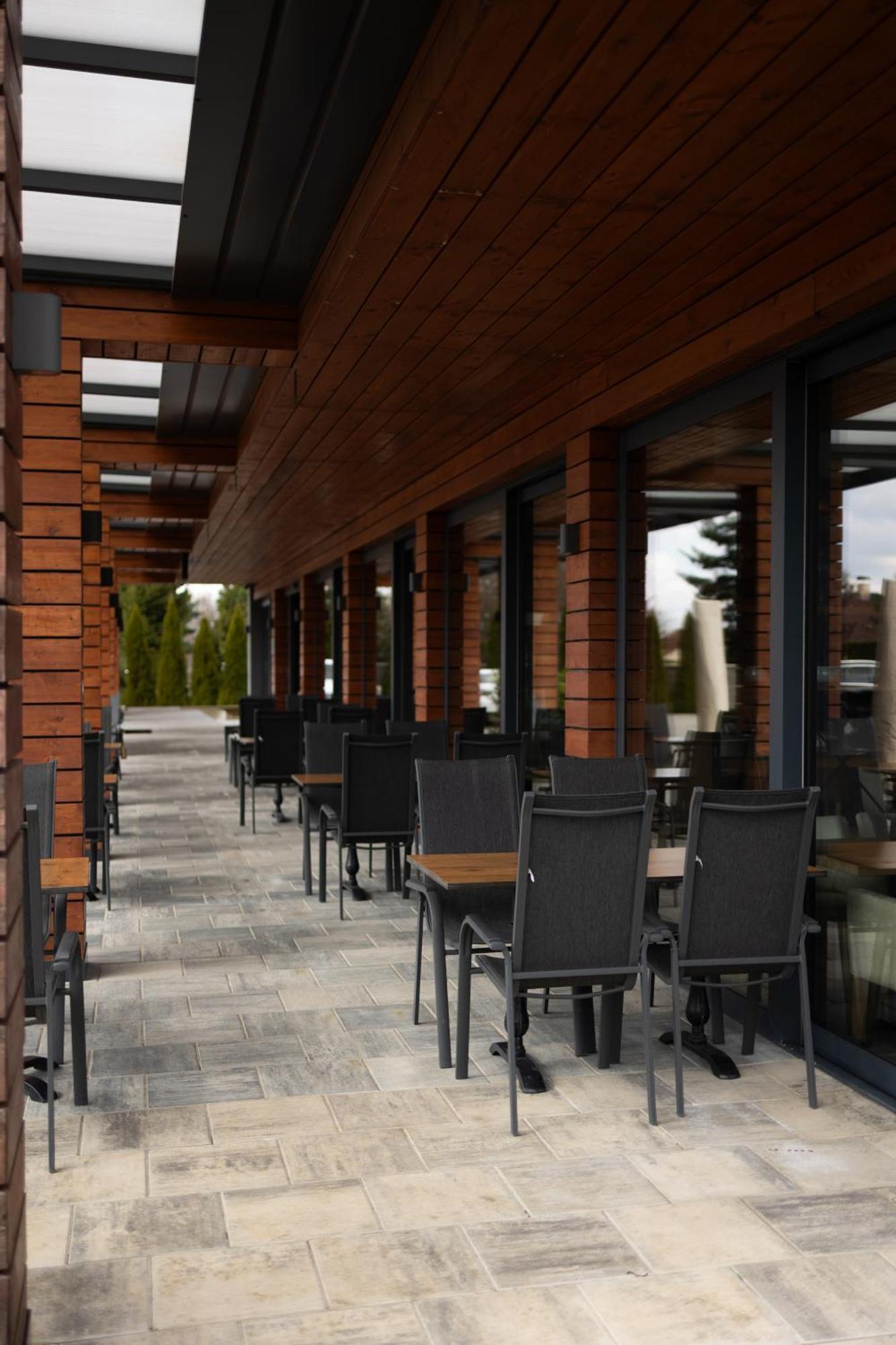 Gazda Hotel&Restaurant - Self Chek-In Jesenice (Pribram) Exterior foto